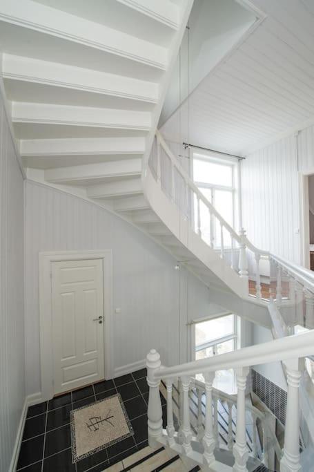 Enter Tromso - Exclusive 4 Bedroom Villa Zewnętrze zdjęcie